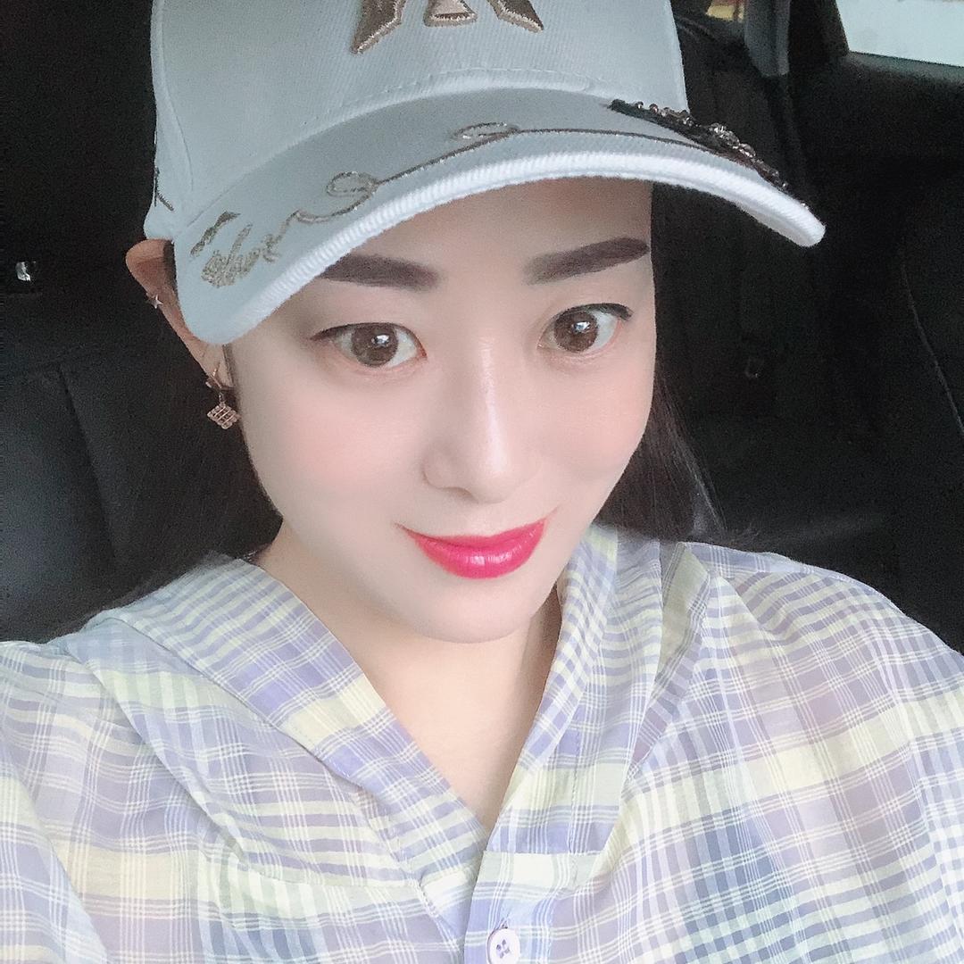 丽妮