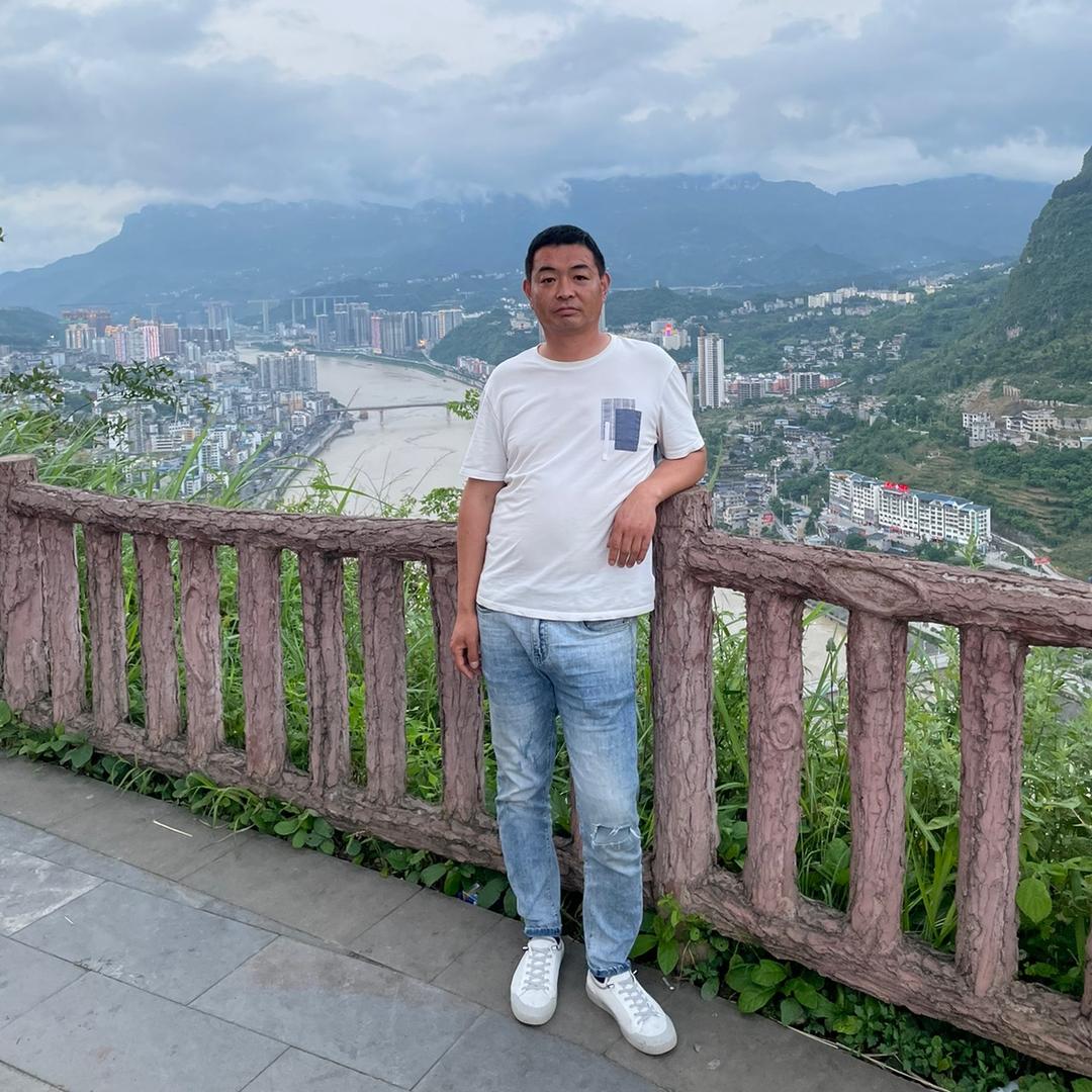 万哒汽贸183036116