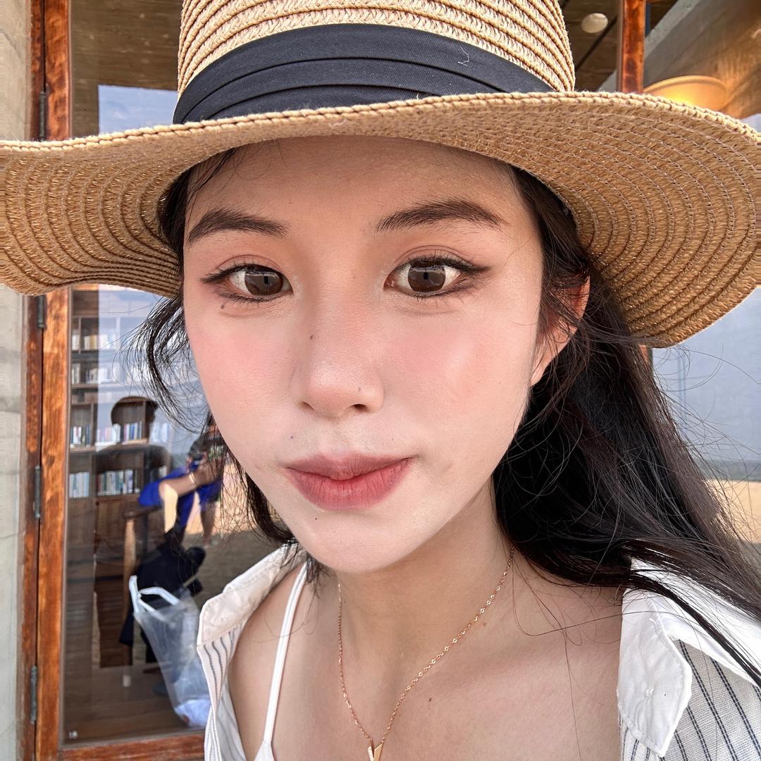 Joyce姓尹