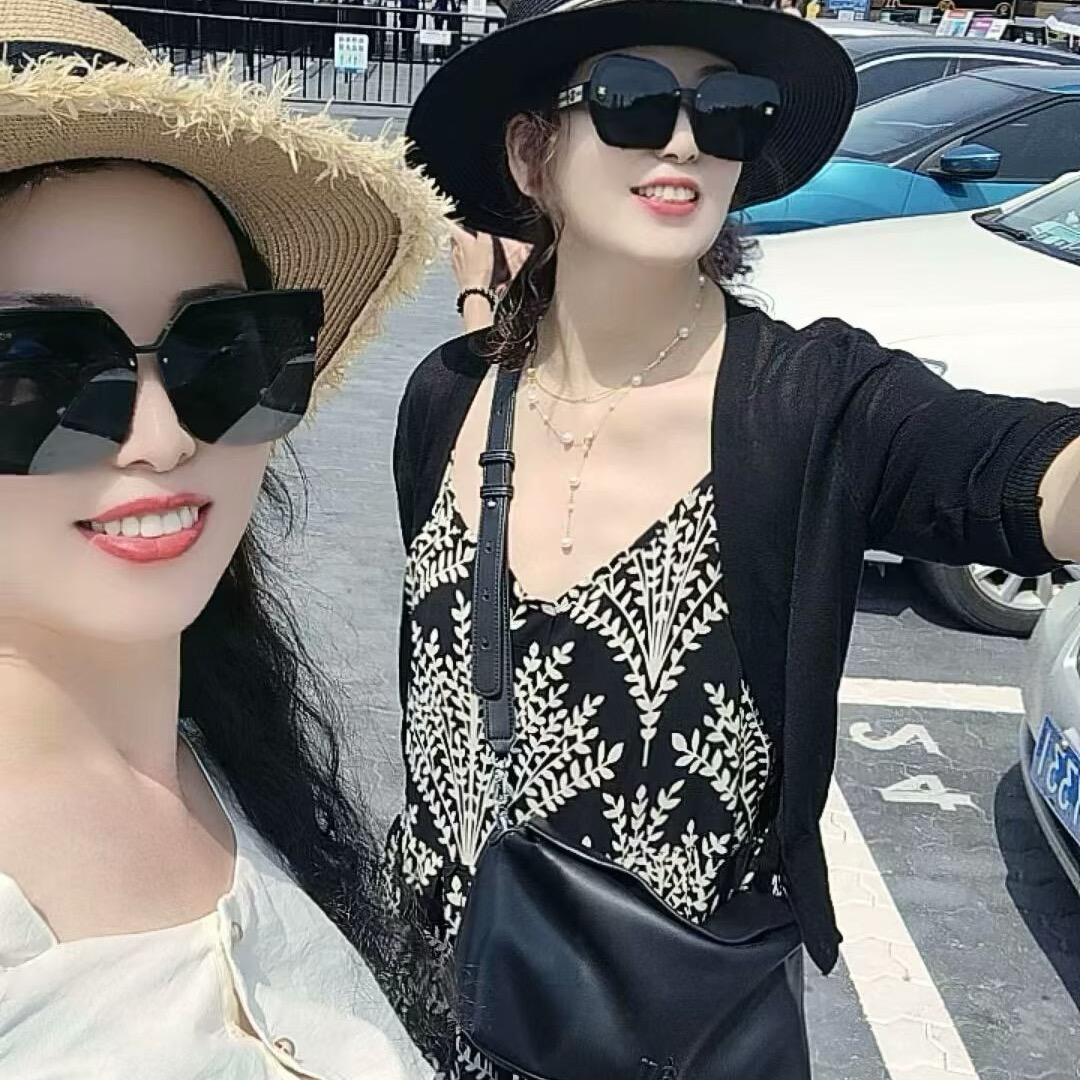 世纪姐妹的《煌冠三文鱼》