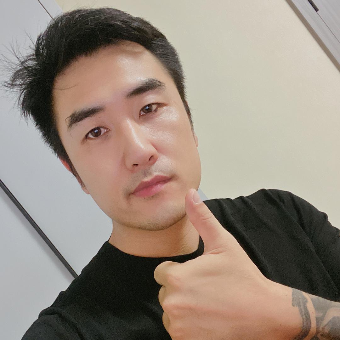潇潇男装工作室