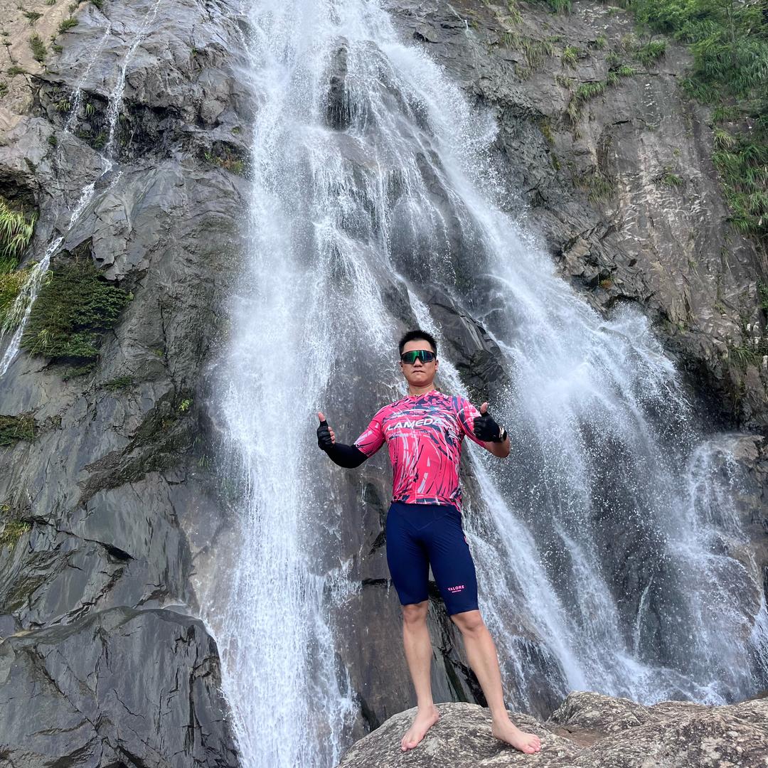 茶庄爬坡办汪主任（正）