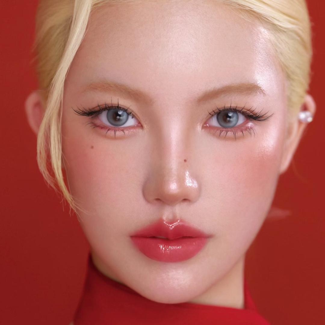 𝙏𝙃𝙀 𝙊𝙉𝙀-彤彤