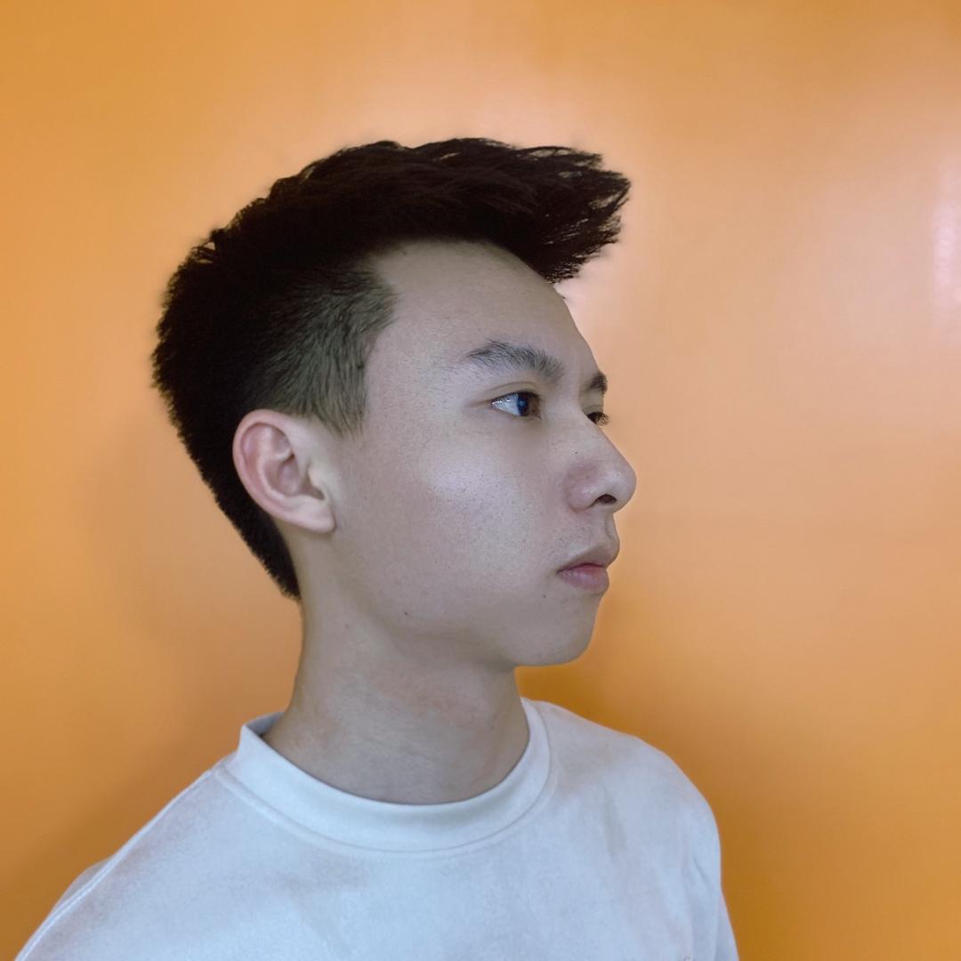 严泽锐（职位审核员）@抖音