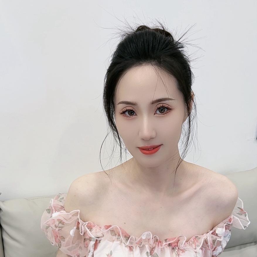 素素.