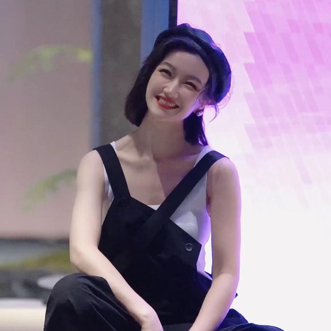 深圳南油高端女装FLORA