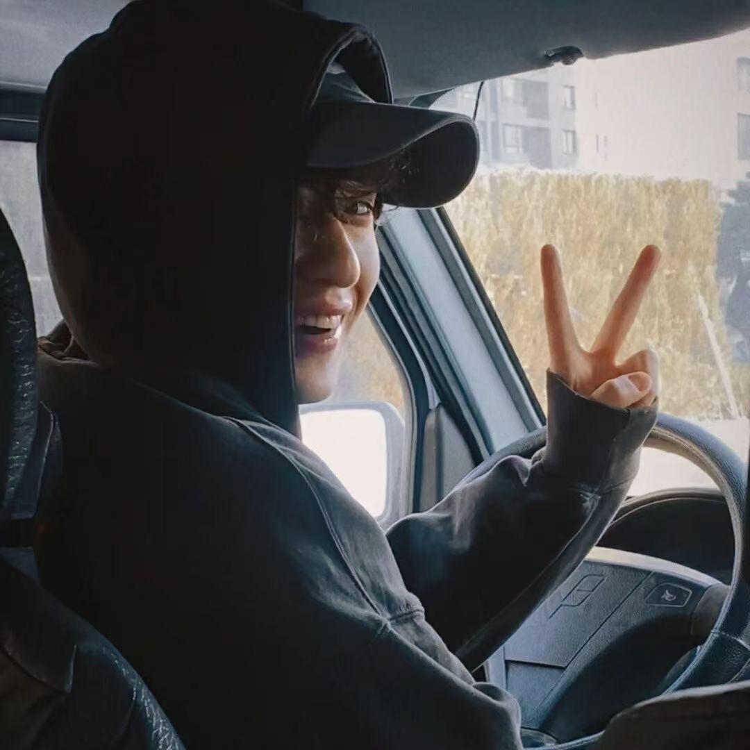 有钱一定买四轮