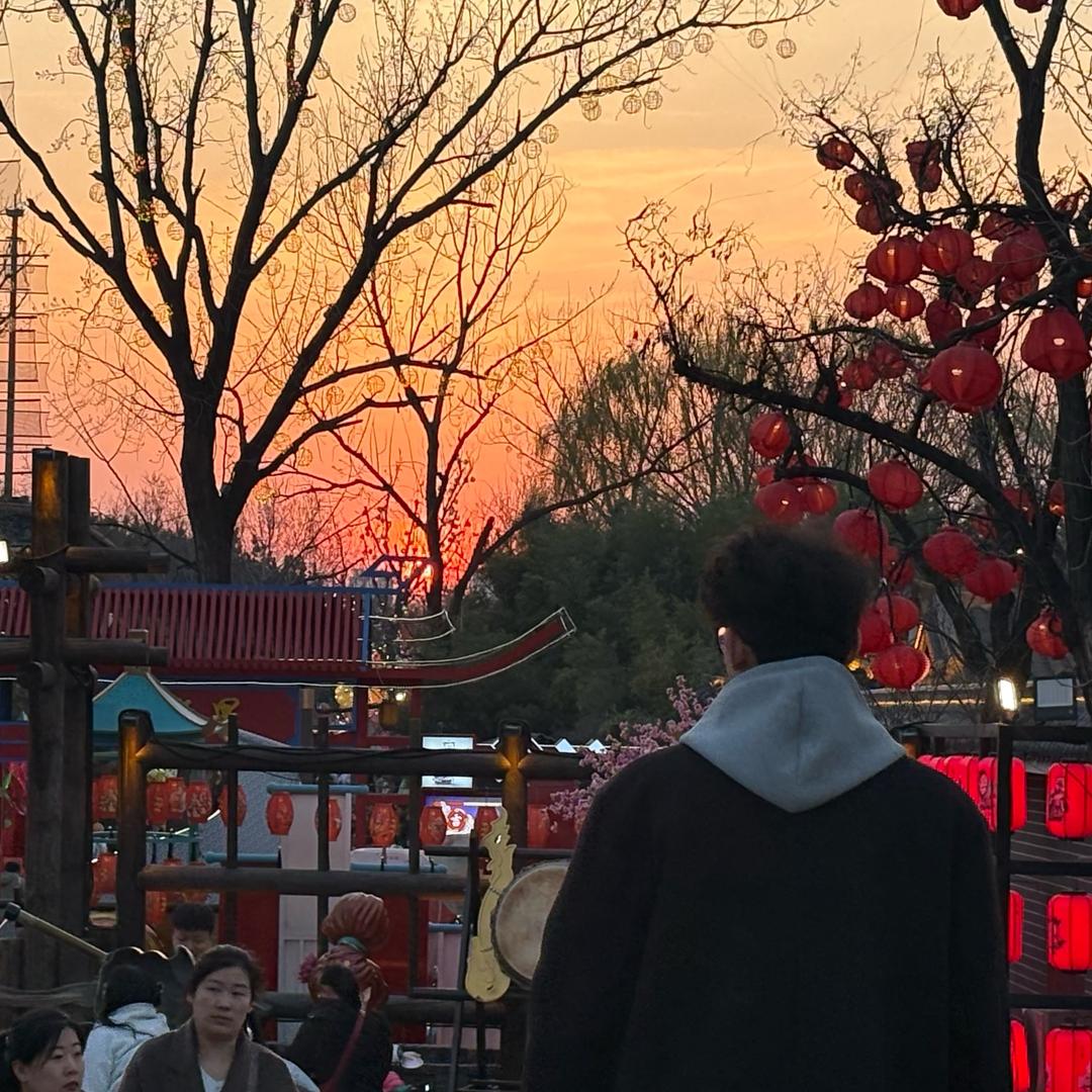 旁白.云