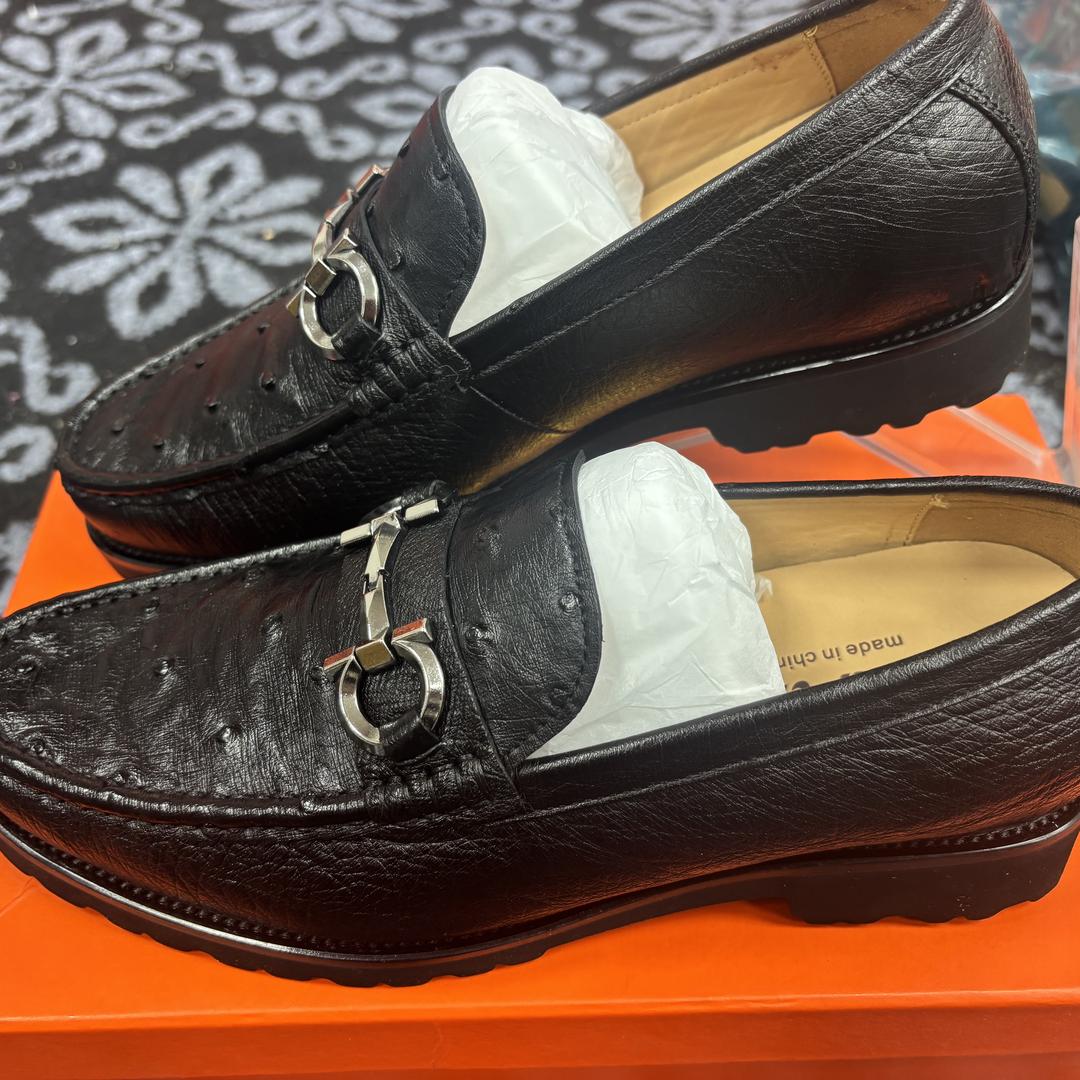 耀辉鞋业工厂店