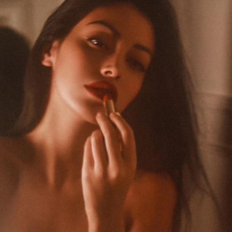 笨蛋美女