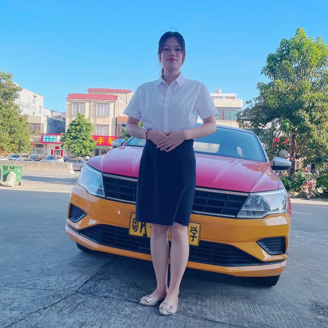 95后飞飞教练（化州）