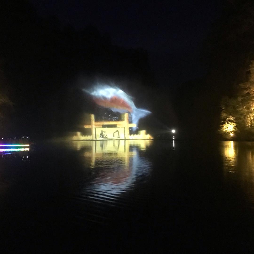 少闲着