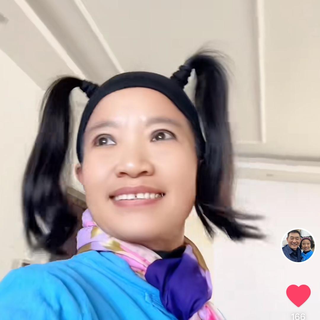 权妹妹(早8点10分开播)欢迎进入直播间