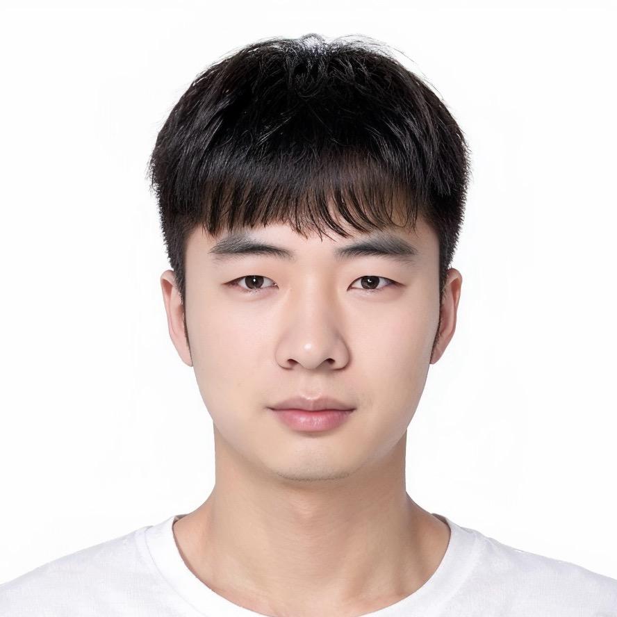 柒月。