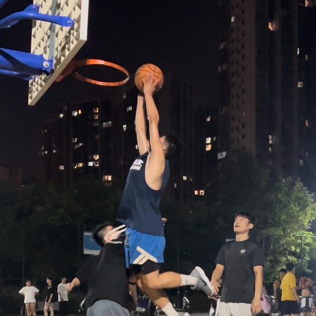 优雅的雅