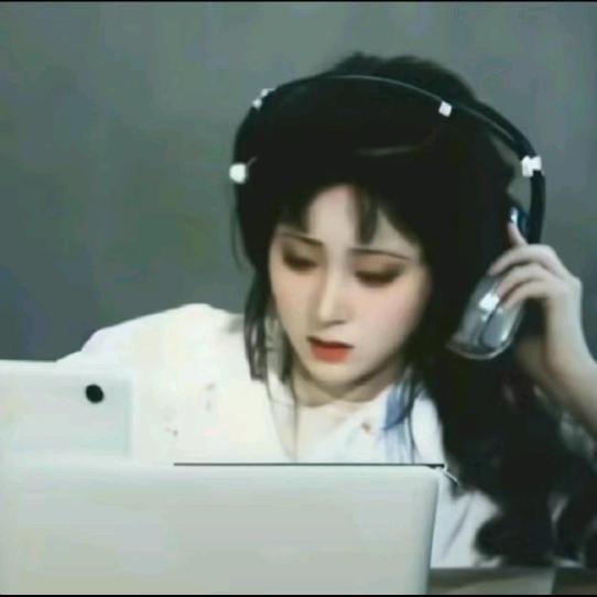 一只顽皮的呆呆兽