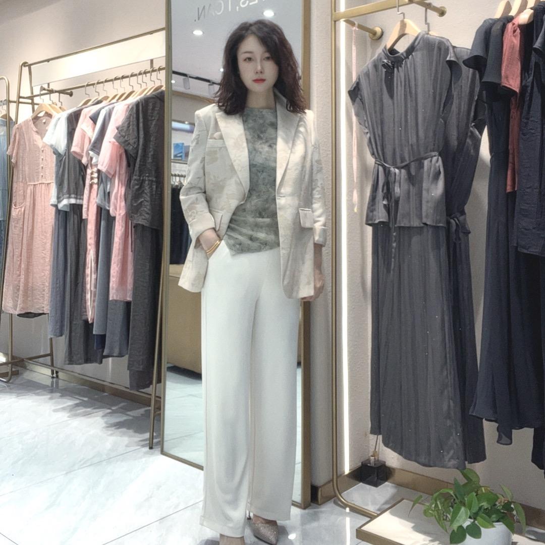 念你如初💃
