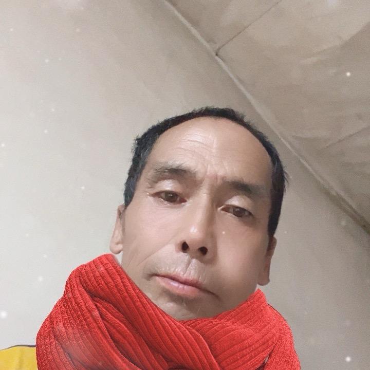 在洪