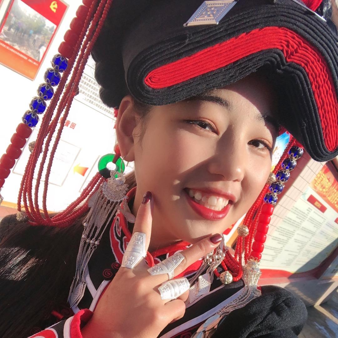 山里的玲儿