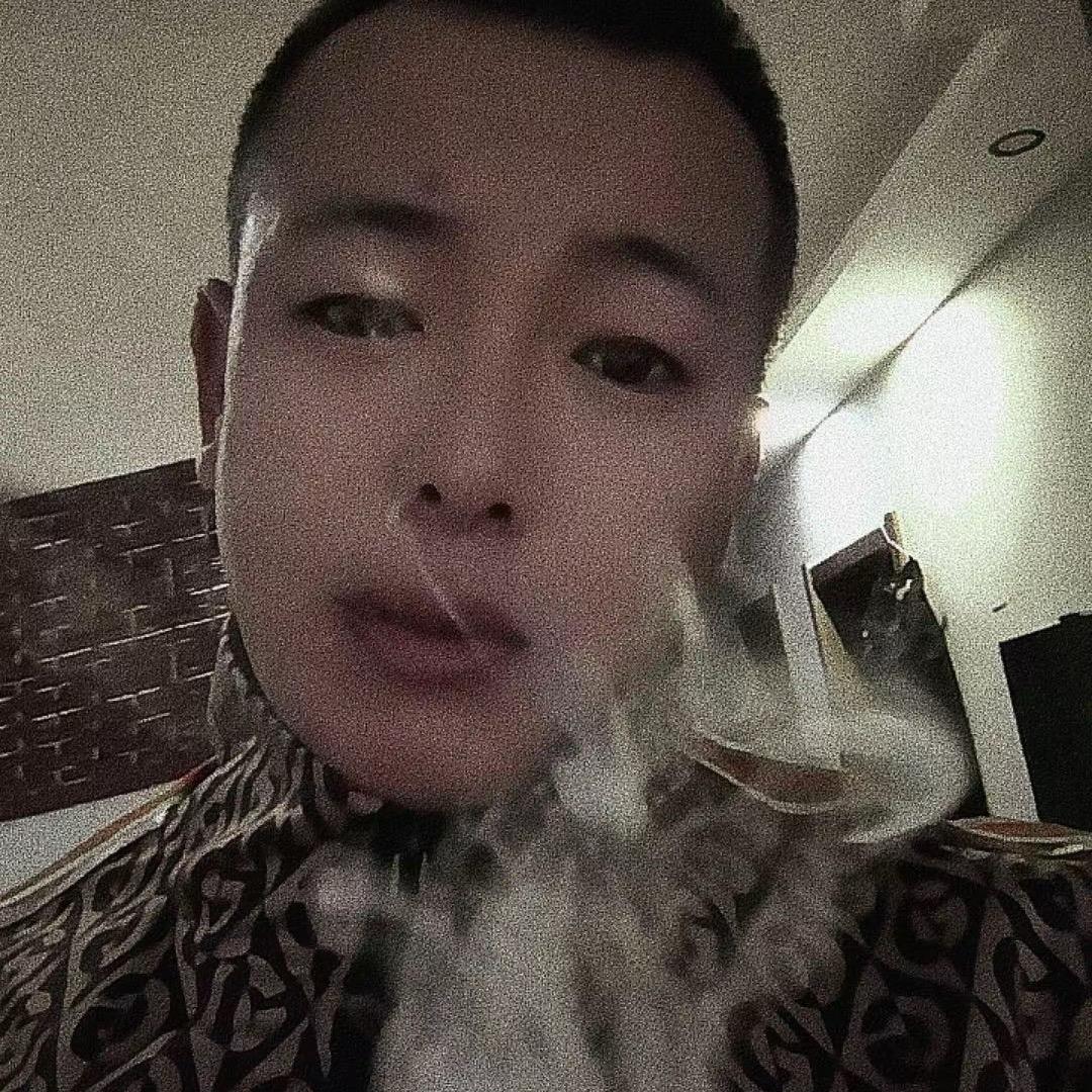 大   叔