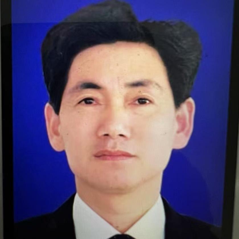 钟哥. 交通标线涂料厂