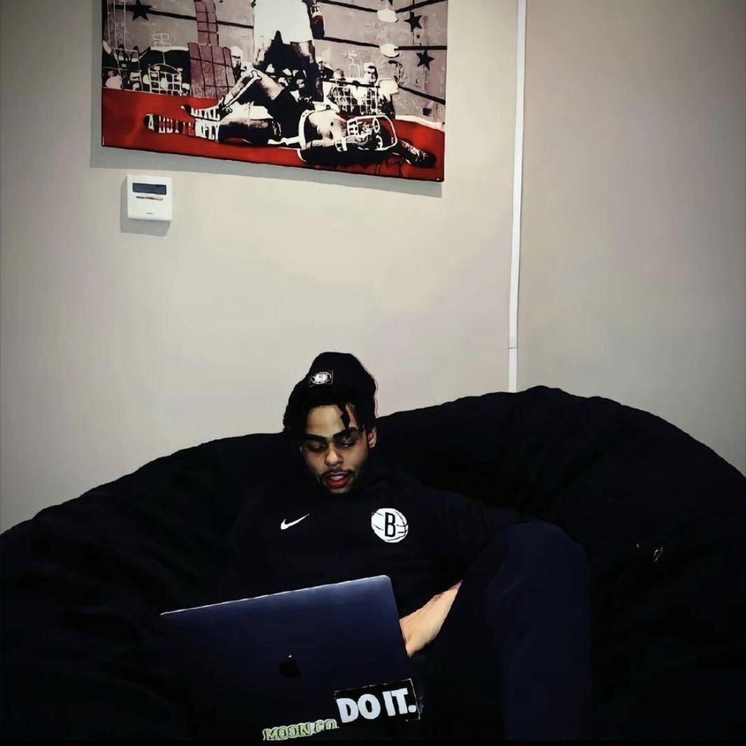 dloading