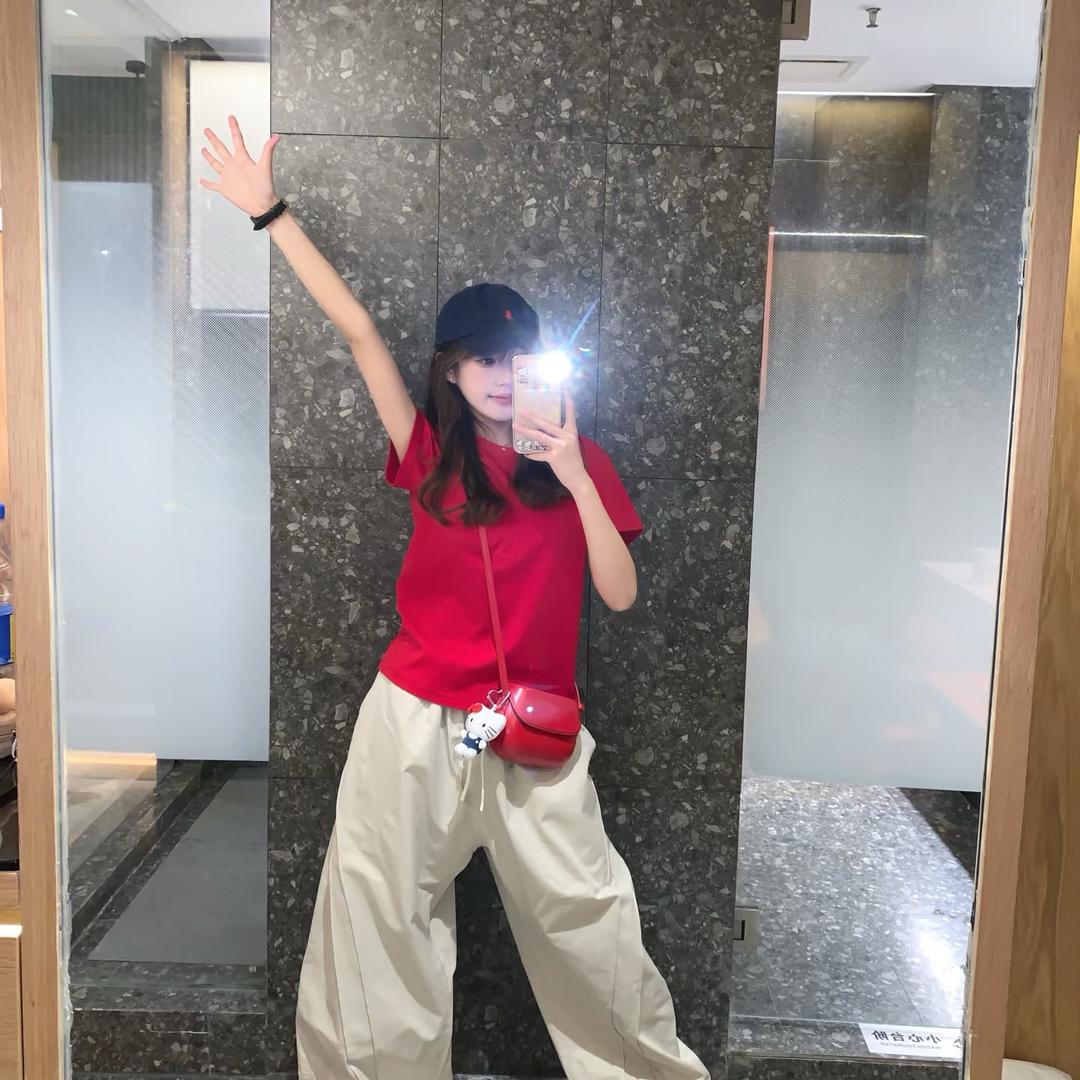 西西服装.