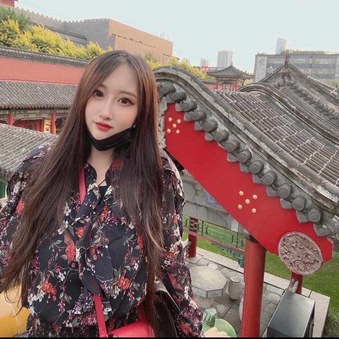 小潞.