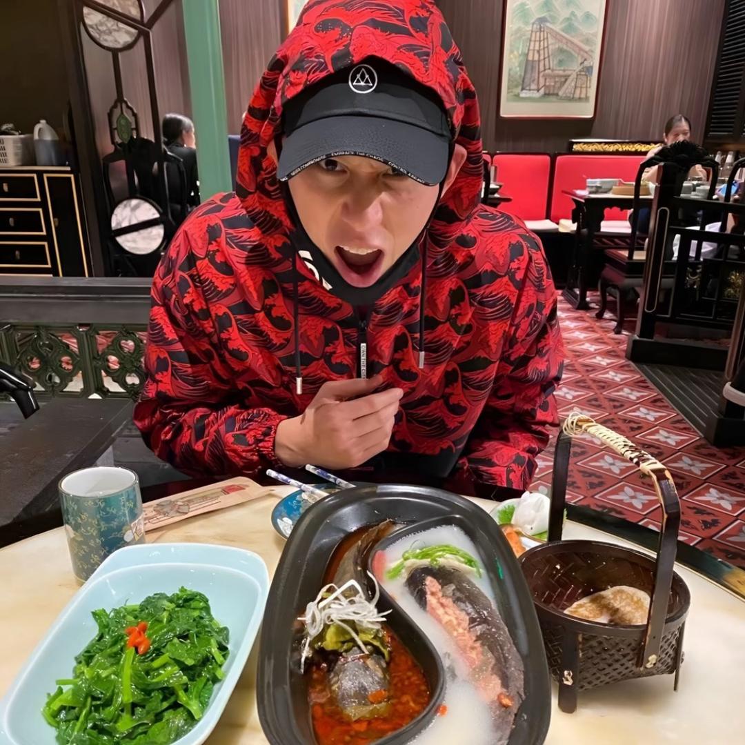 我妈说多吃点！