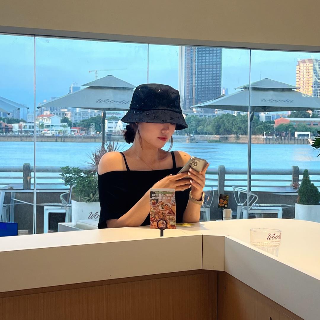 汉堡饱 mimia