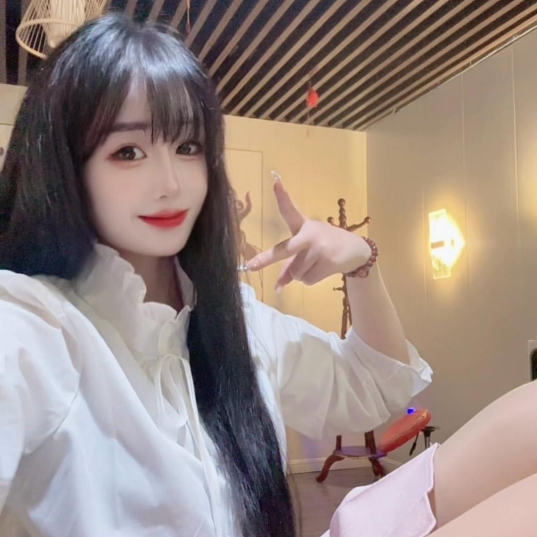 ❀╮小妖🔥了╰❀