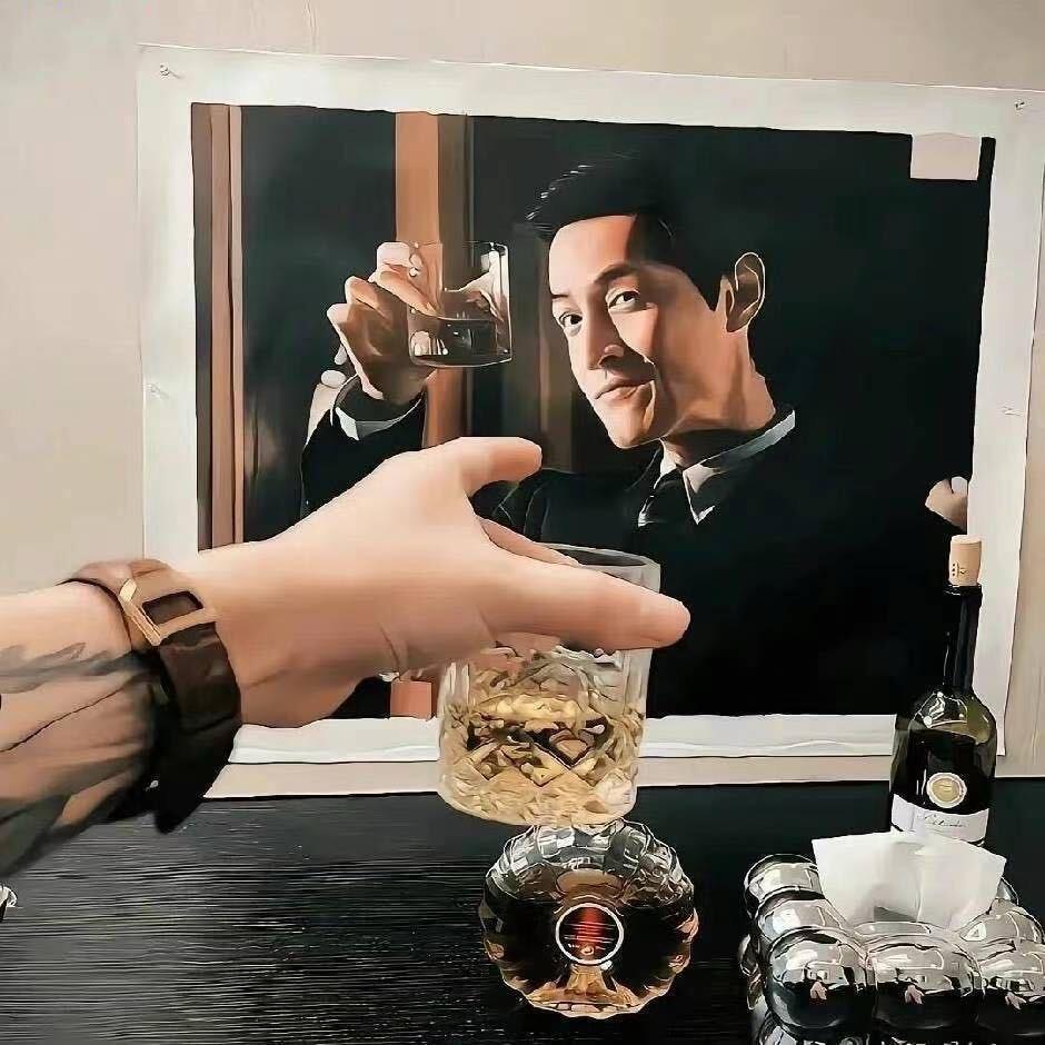 东张西望的张
