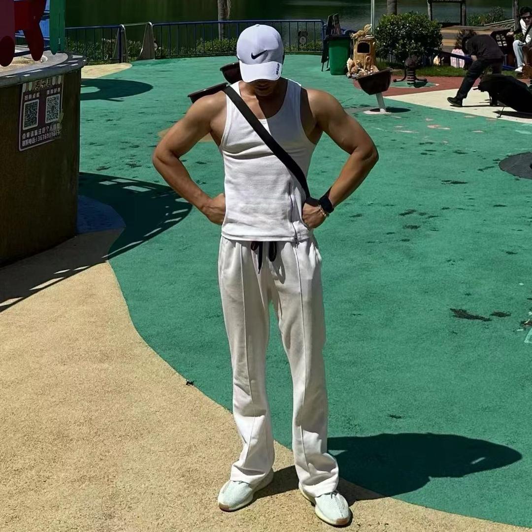 细狗阿泽