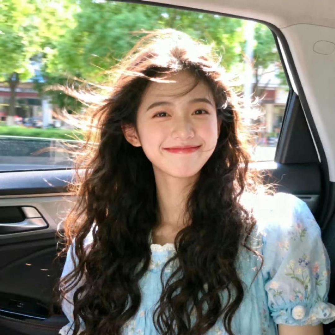 𝓛𝓾𝓬𝓴𝔂.