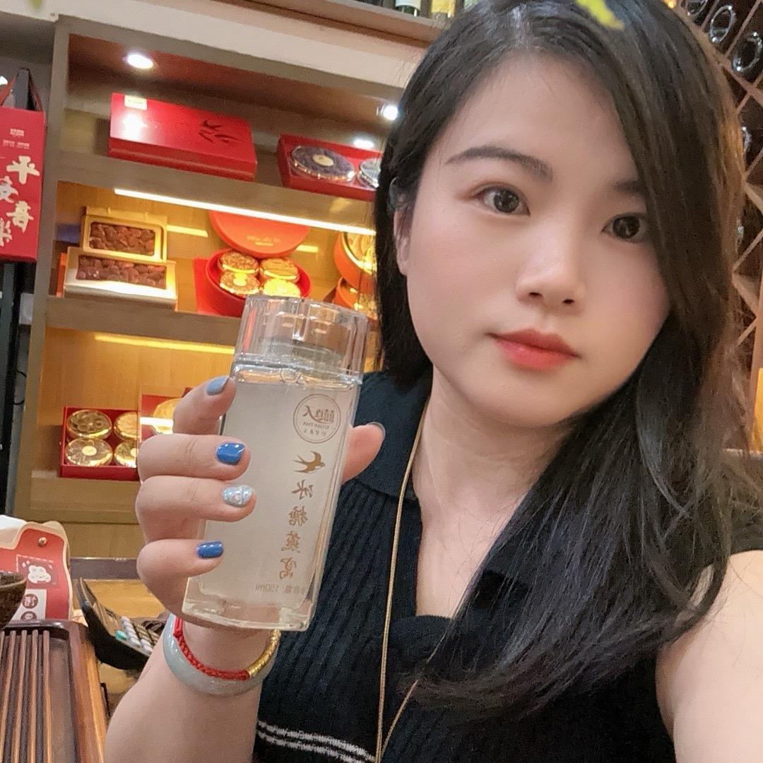 做伴手礼的肖萧～