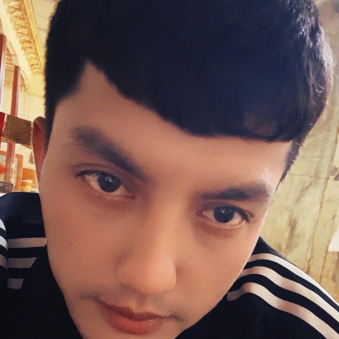 阿不都合力力