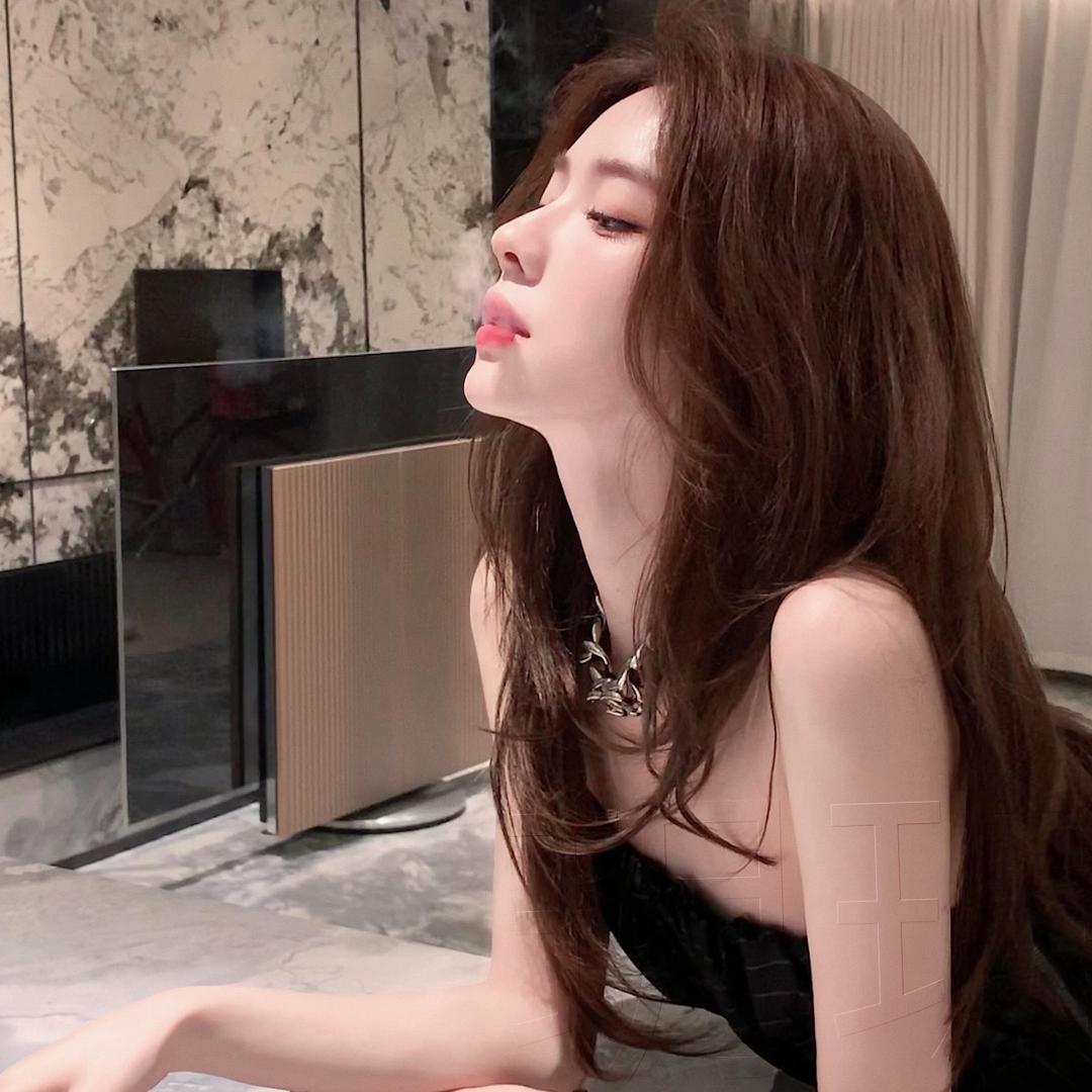 反派冷酷小狗