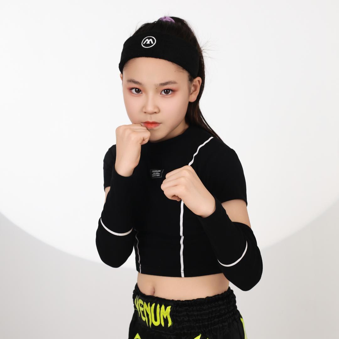 杭艺菲.〔陕武散打队〕