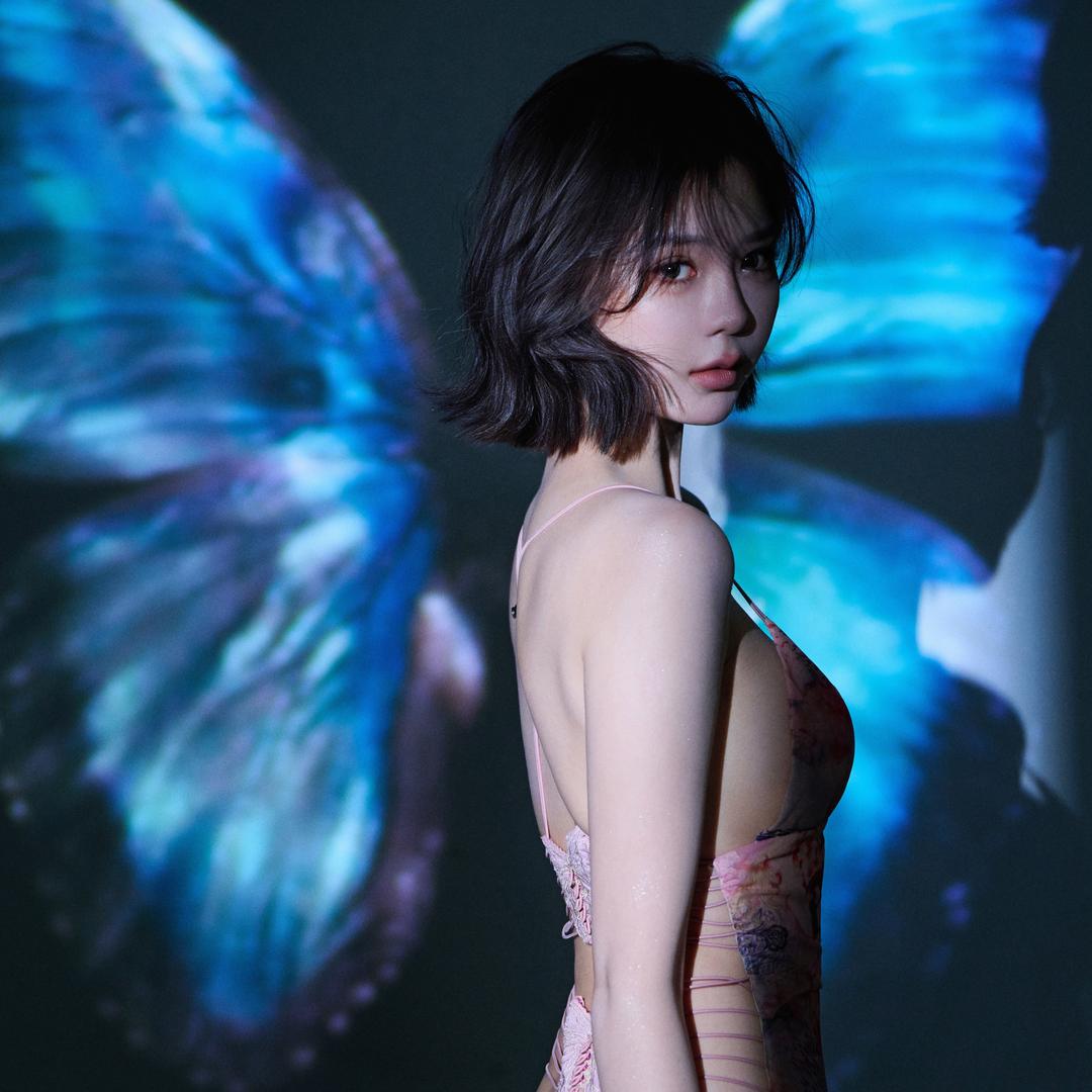翁倩倩_amy