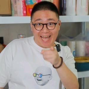 郝劭文 小 超市
