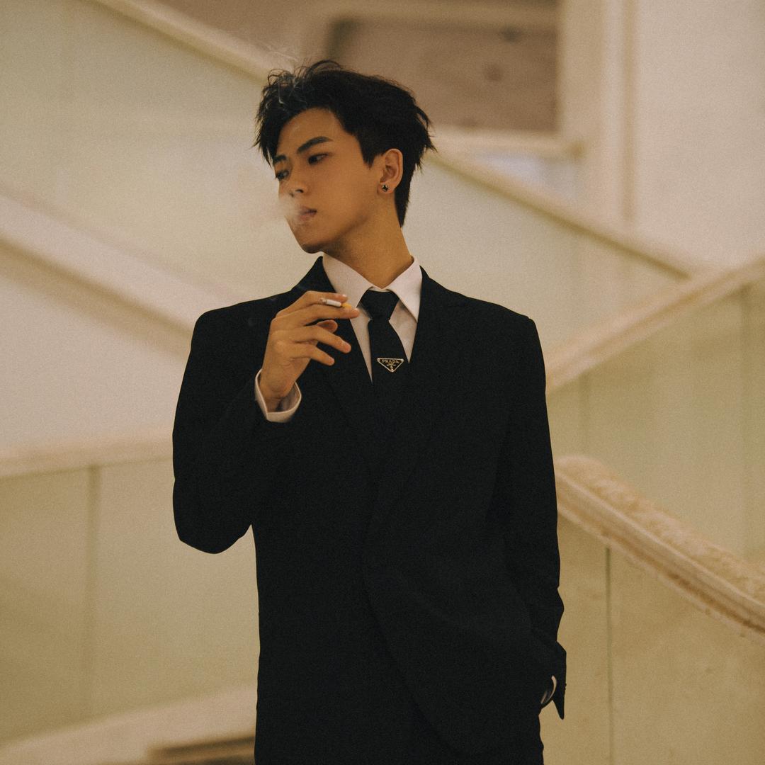 顾一博🦉
