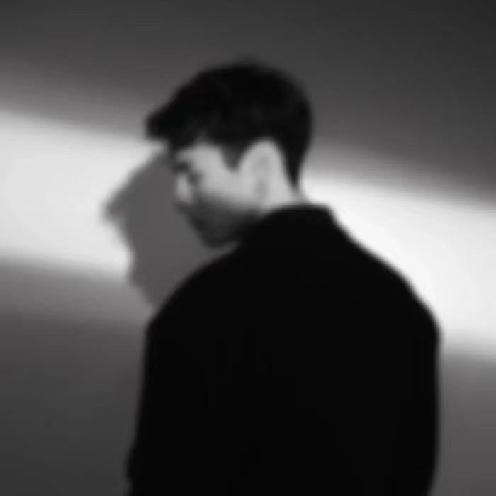 英明神武伟大无敌温柔可爱活泼善良的点点