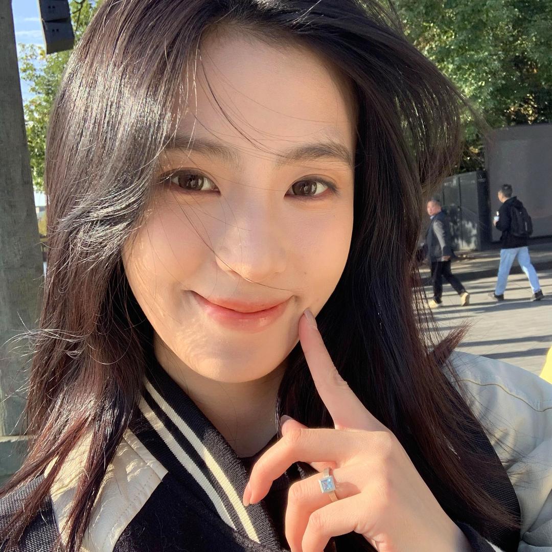 郭郭不犯困