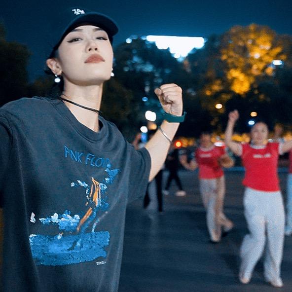 街舞刺客入侵广场