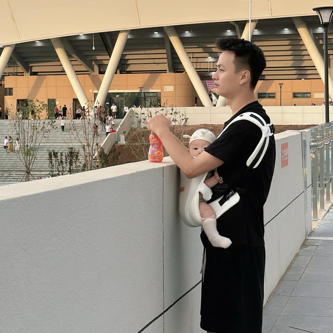 陕西小杨哥（伊伊爸）