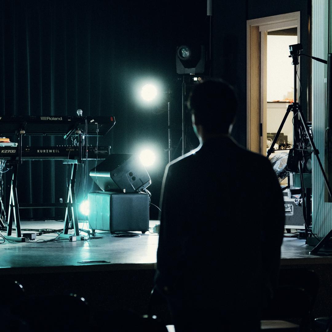 鹰石·朱磊工作室