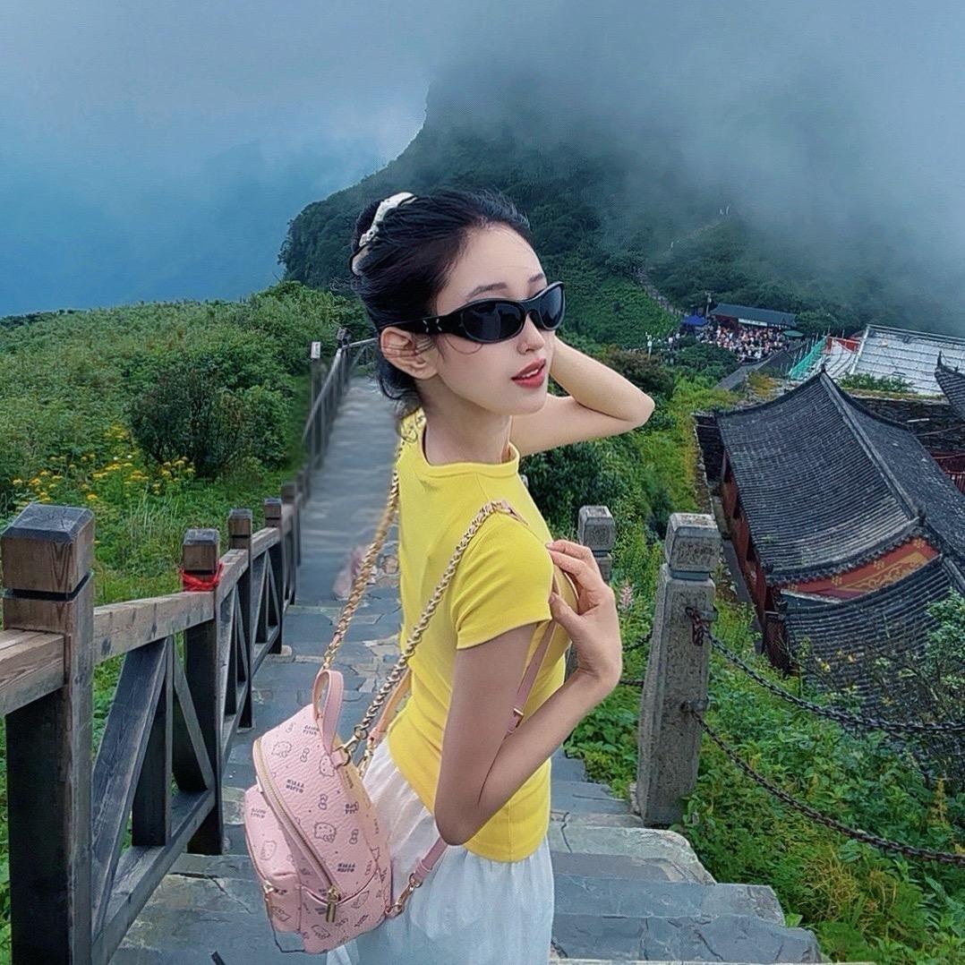 杨小佳