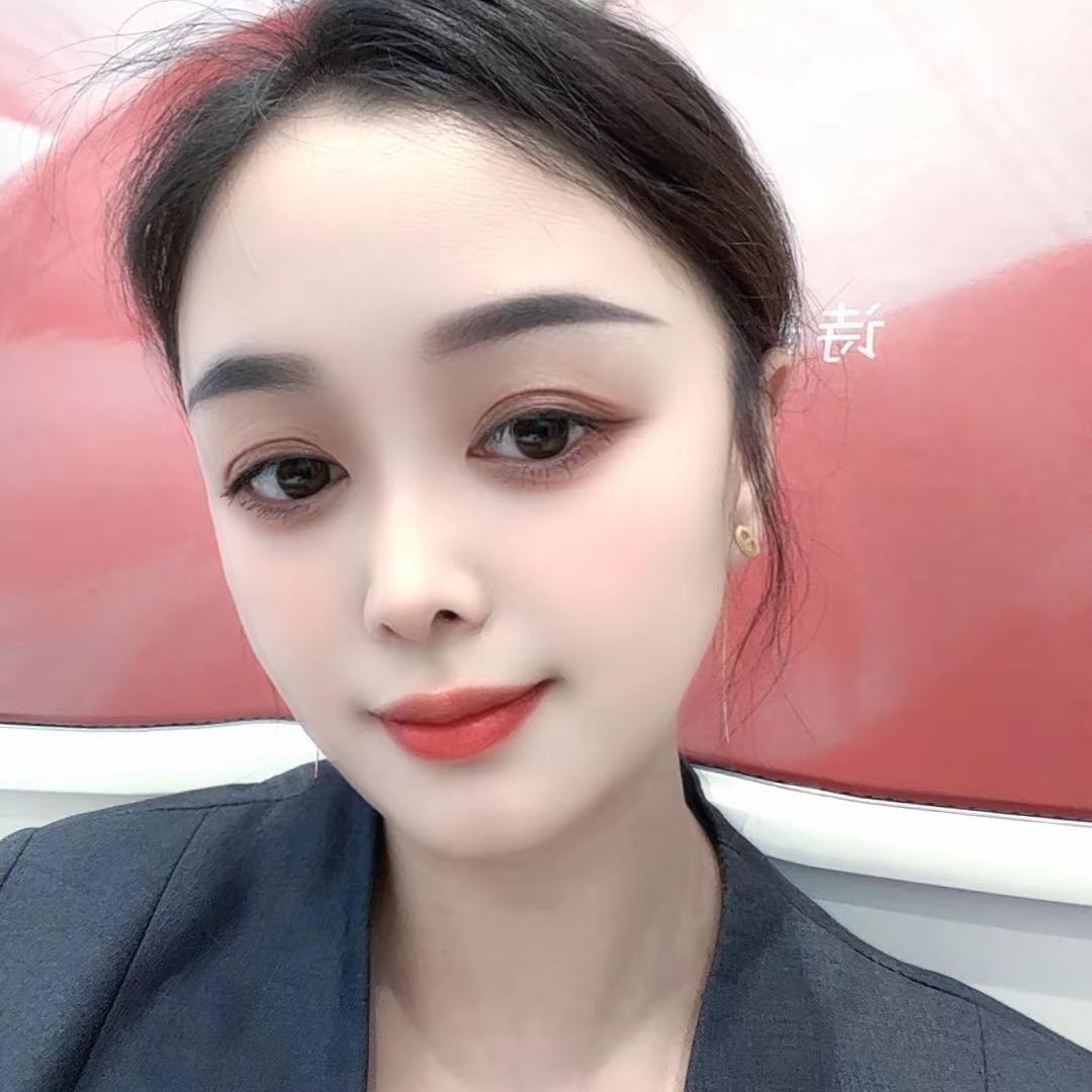 珠宝小姐姐瑞瑞