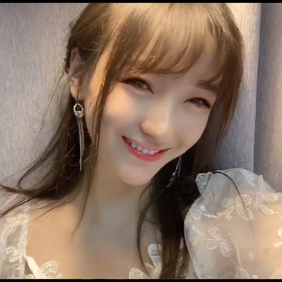 小77