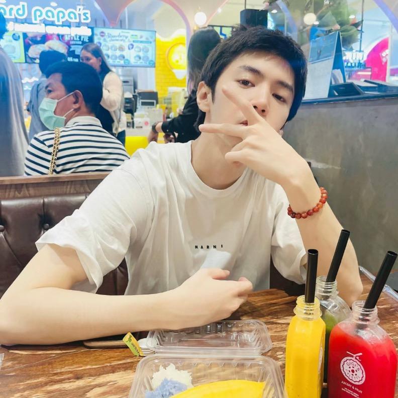 安徒生的哲圆…